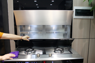 房天下小編逛店:森歌集成灶 帶你領略現(xiàn)代廚房的智能家居生活